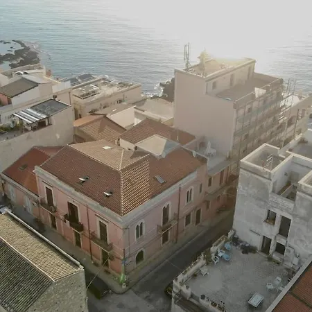 Casa Alba Ortigia 5 Min Sea Access, Ac, Wi-fi