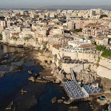Apartment Casa Alba Ortigia 5 Min Sea Access, Ac, Wi-fi *