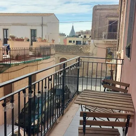Casa Alba Ortigia 5 Min Sea Access, Ac, Wi-fi Syracuse